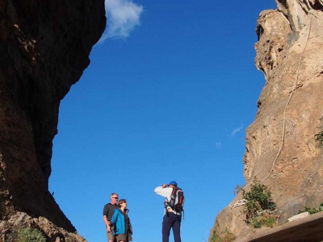 Trekking Montepertuso